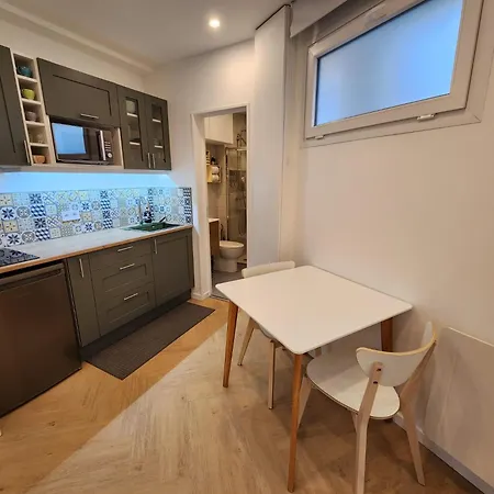 Guesthouse Near Paris Huge Garden Holiday home Sartrouville